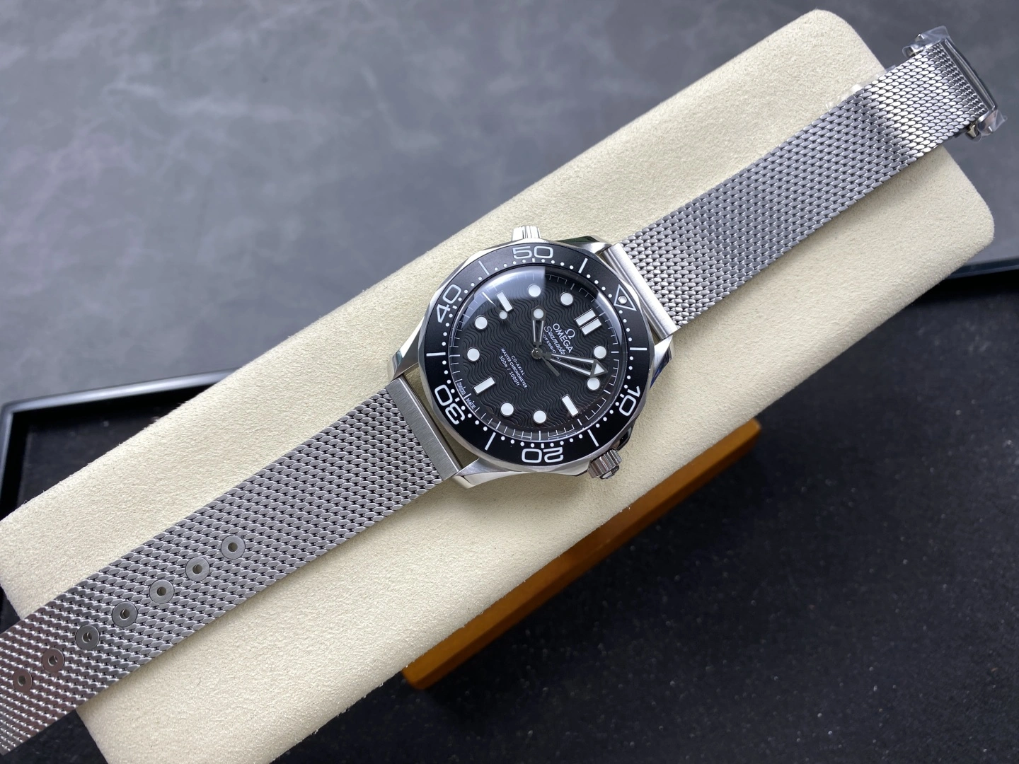 RelaxedFit CBD Factory Omega Seamaster Diver 300M 42mm “No Time To Die” 007 Edition Titanium Mesh Bracelet (210.30.42.20.01.010) 1:1 Super Clone – DD8806 Movement 223